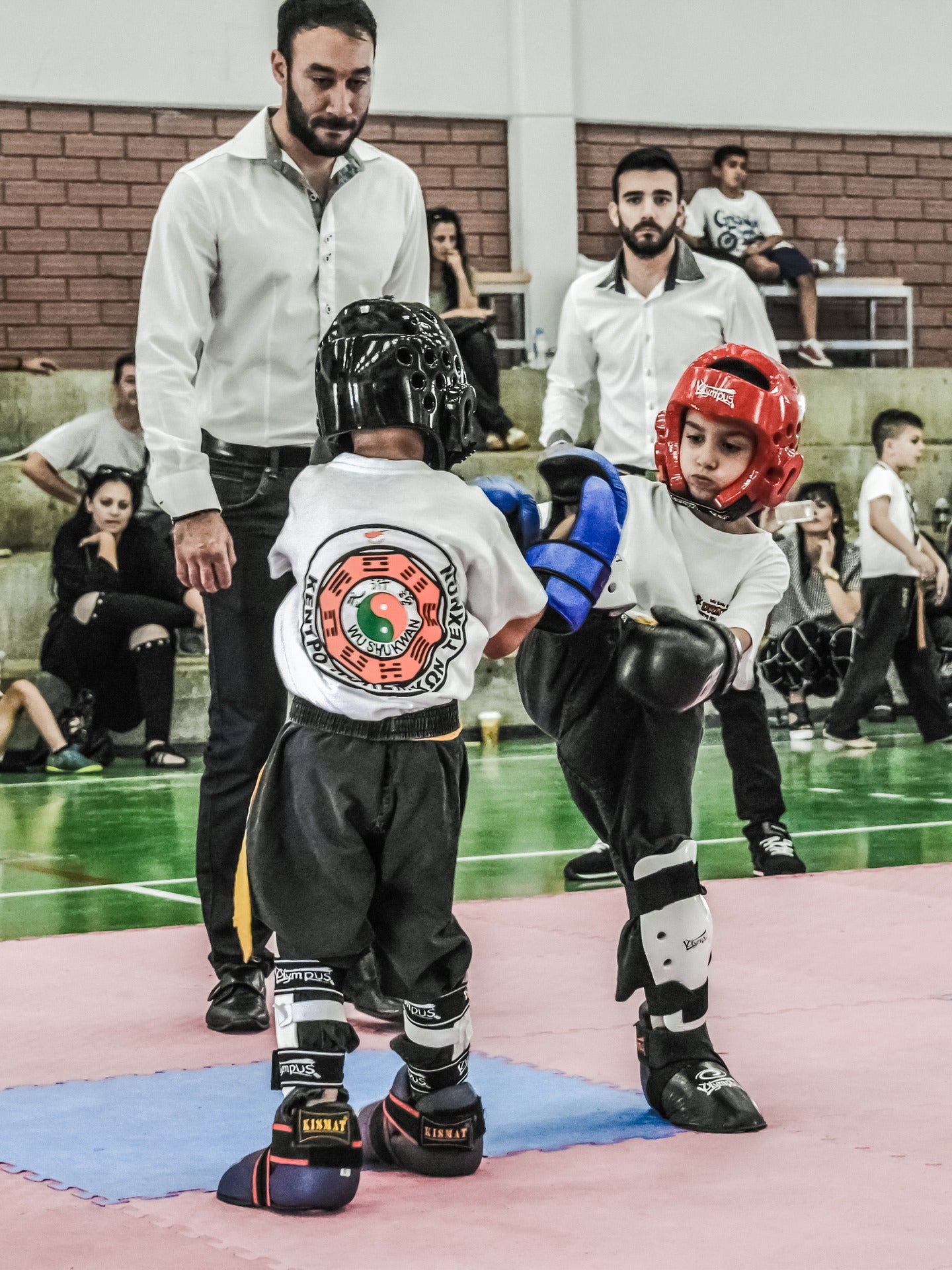 Boys Comfortable Protective Cup for Karate Keeps Son Safe